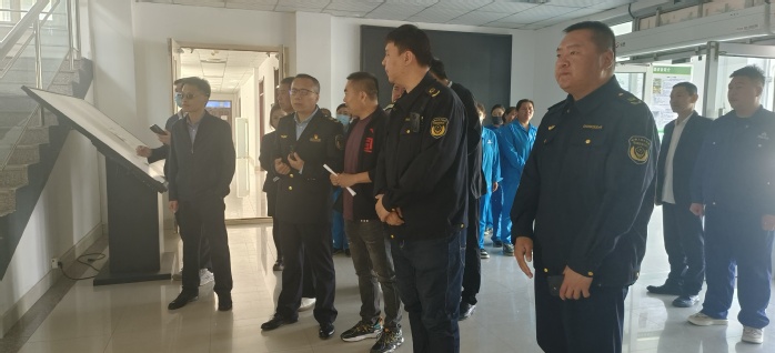 筑牢安全防线 守护校园平安——我校开展电梯应急救援演练