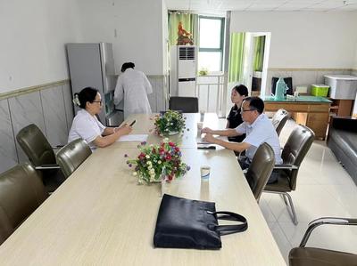 后勤管理处对校医务室托管服务报名单位进行实地考察